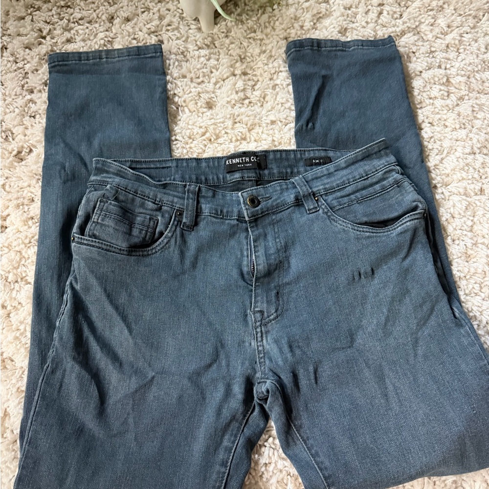 Kenneth Cole Relaxed Fit Men's  slimming, comfortable, casual Fall Gray Jeans